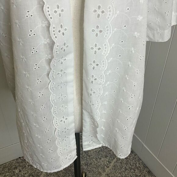 Vintage Vicki Wayne’s Women’s Large White Lace Detail Short Sleeve Top Shirt - Picture 4 of 14